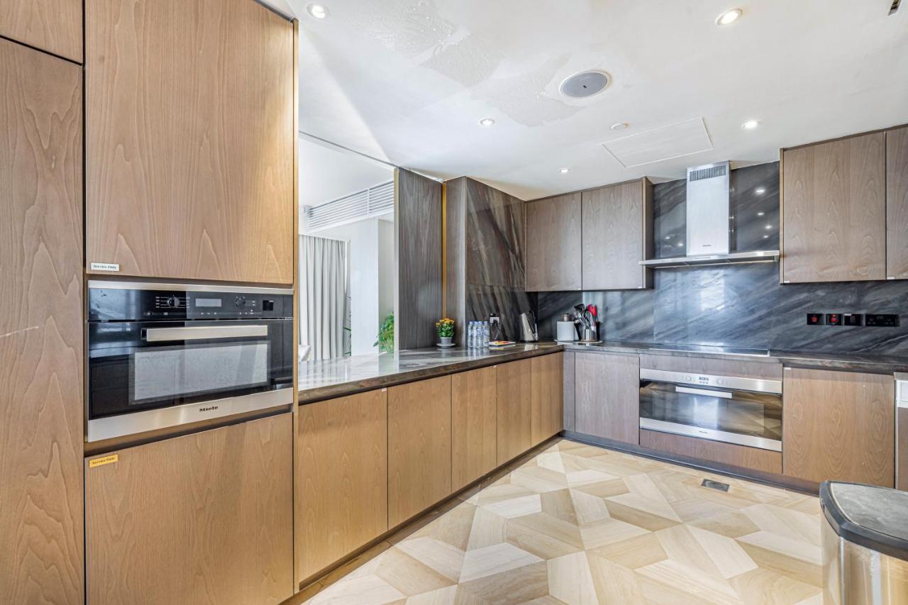 Отель Five Palm Luxury Penthouse Full Marina View & Private Pool Дубай Экстерьер фото