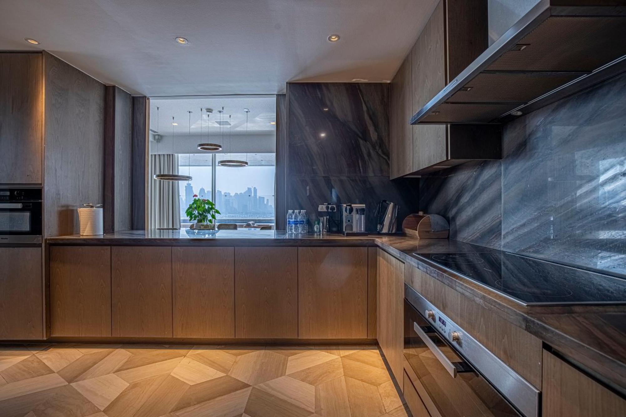 Отель Five Palm Luxury Penthouse Full Marina View & Private Pool Дубай Экстерьер фото