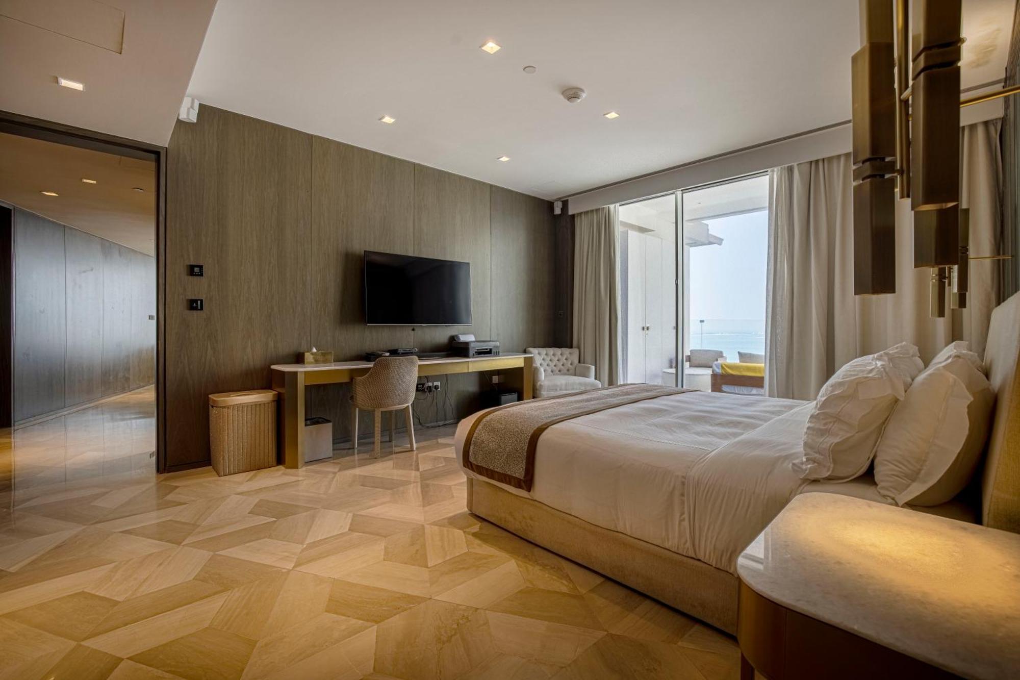 Отель Five Palm Luxury Penthouse Full Marina View & Private Pool Дубай Экстерьер фото